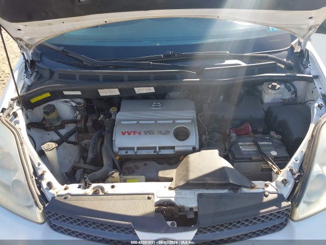Продажа на аукционе авто 2004 Toyota Sienna Le, vin: 5TDBA23C94S007068, номер лота: 45281031