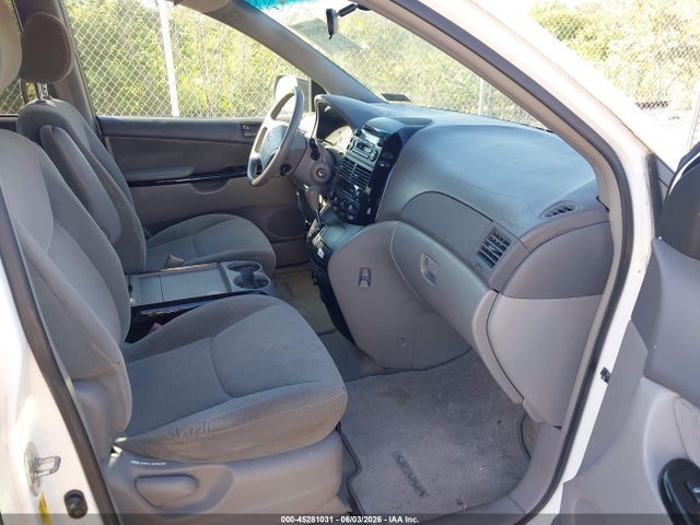 Продажа на аукционе авто 2004 Toyota Sienna Le, vin: 5TDBA23C94S007068, номер лота: 45281031