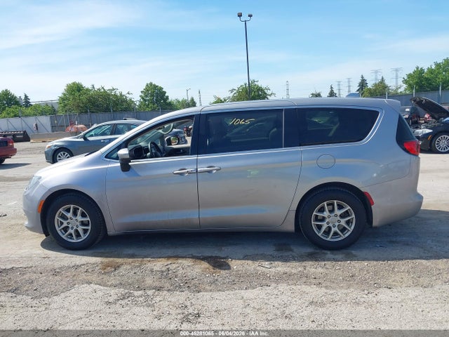 45281065 :رقم المزاد ، 2C4RC1CG7HR512708 vin ، 2017 Chrysler Pacifica Lx مزاد بيع
