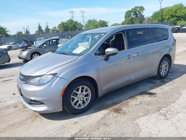 45281065 :رقم المزاد ، 2C4RC1CG7HR512708 vin ، 2017 Chrysler Pacifica Lx مزاد بيع