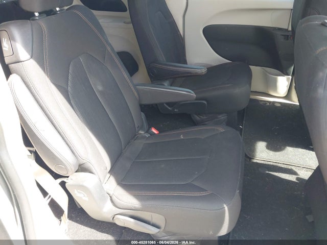 45281065 :رقم المزاد ، 2C4RC1CG7HR512708 vin ، 2017 Chrysler Pacifica Lx مزاد بيع