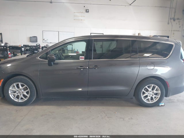 Chrysler Voyager Lx 2022 2C4RC1CG5NR146663 Image 14