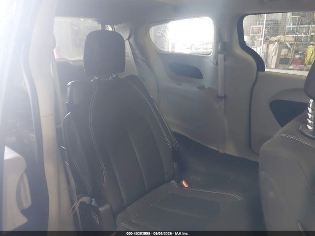 Chrysler Voyager Lx 2022 2C4RC1CG5NR146663 Image 8