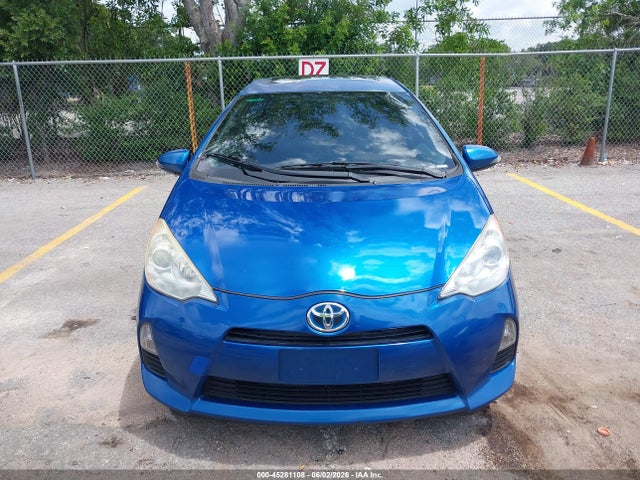 2013 Toyota Prius C Three მანქანა იყიდება აუქციონზე, vin: JTDKDTB34D1055718, აუქციონის ნომერი: 45281108