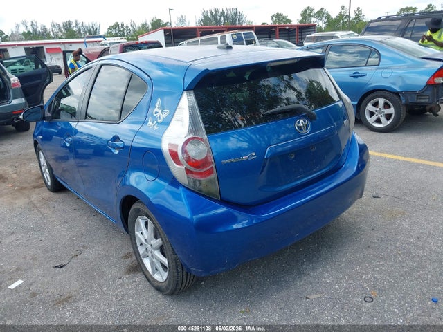 2013 Toyota Prius C Three მანქანა იყიდება აუქციონზე, vin: JTDKDTB34D1055718, აუქციონის ნომერი: 45281108
