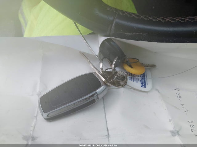 Aukcja sprzedaży 2017 Hyundai Santa Fe Se, vin: KM8SN4HFXHU206811, numer aukcji: 45281114