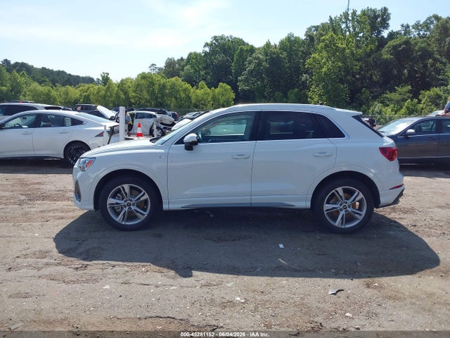2022 Audi Q3 Premium Plus 45 Tfsi S Line Quattro Tiptronic მანქანა იყიდება აუქციონზე, vin: WA1EECF31N1045406, აუქციონის ნომერი: 45281152