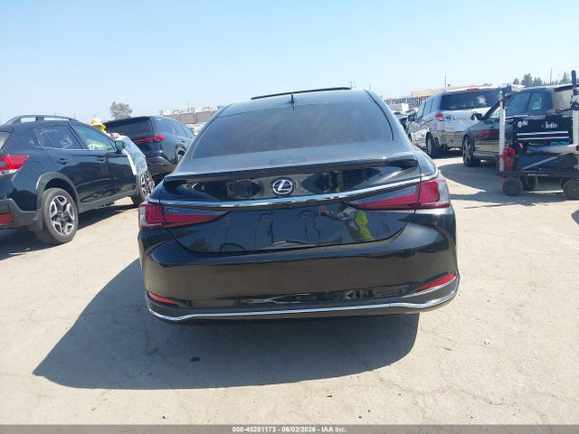 Lexus ES 300H 2022 58ADA1C11NU015975 Image 16