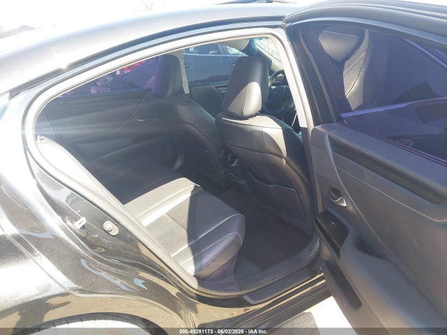 Lexus ES 300H 2022 58ADA1C11NU015975 Image 8