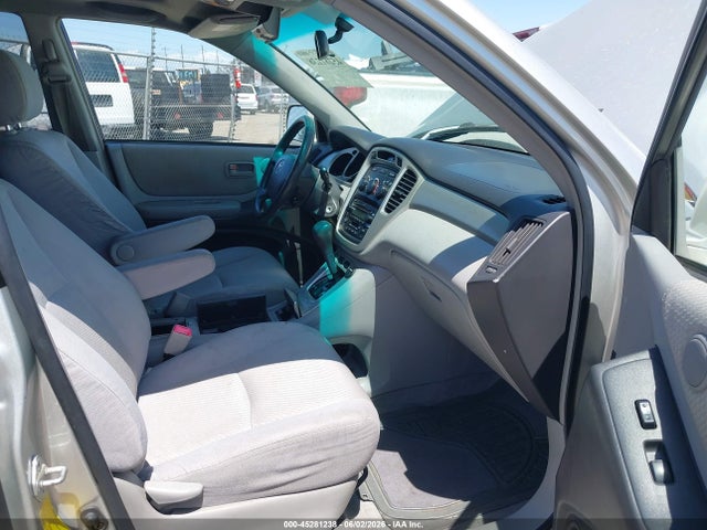 45281238 :رقم المزاد ، JTEEP21A440045738 vin ، 2004 Toyota Highlander V6 مزاد بيع