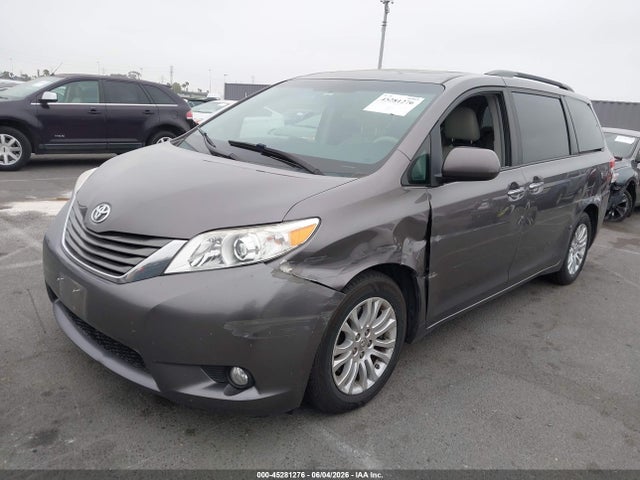 5TDYK3DC2ES464480 Toyota Sienna Xle V6 8 Passenger