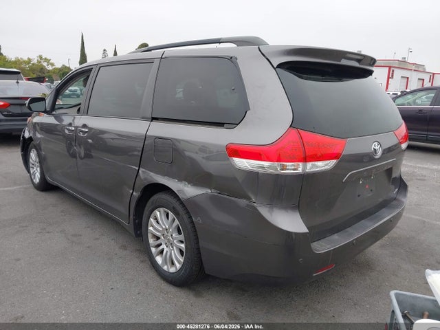 5TDYK3DC2ES464480 Toyota Sienna Xle V6 8 Passenger