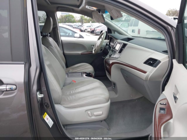 5TDYK3DC2ES464480 Toyota Sienna Xle V6 8 Passenger