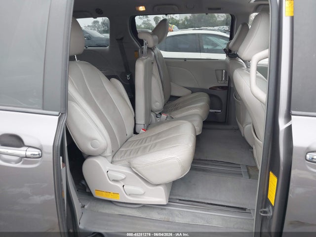 5TDYK3DC2ES464480 Toyota Sienna Xle V6 8 Passenger