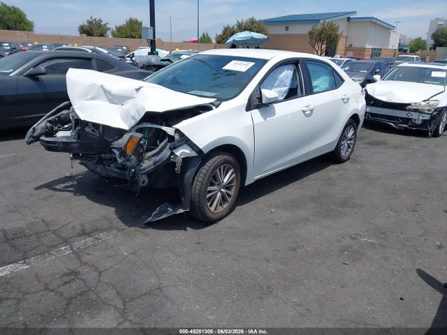 Toyota Corolla Le Plus 2015 5YFBURHE2FP357843 Image 2
