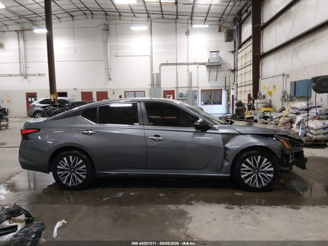 1N4BL4DV4RN370645 Nissan Altima Sv Fwd