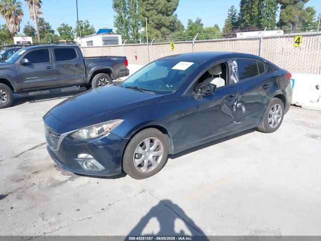 JM1BM1U75E1118301 Mazda Mazda3 I Sport
