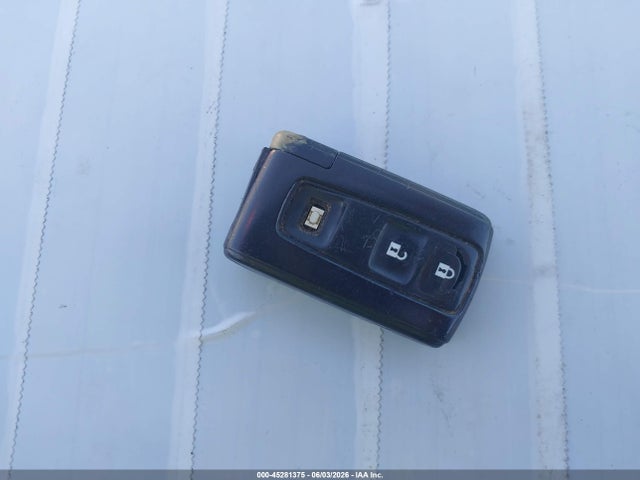 2004 Toyota Prius მანქანა იყიდება აუქციონზე, vin: JTDKB20UX40007044, აუქციონის ნომერი: 45281375