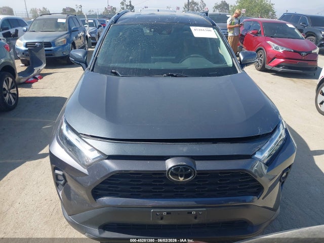 45281380 :رقم المزاد ، 2T3C1RFVXRC273202 vin ، 2024 Toyota Rav4 Xle Premium مزاد بيع