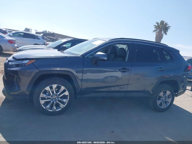 45281380 :رقم المزاد ، 2T3C1RFVXRC273202 vin ، 2024 Toyota Rav4 Xle Premium مزاد بيع