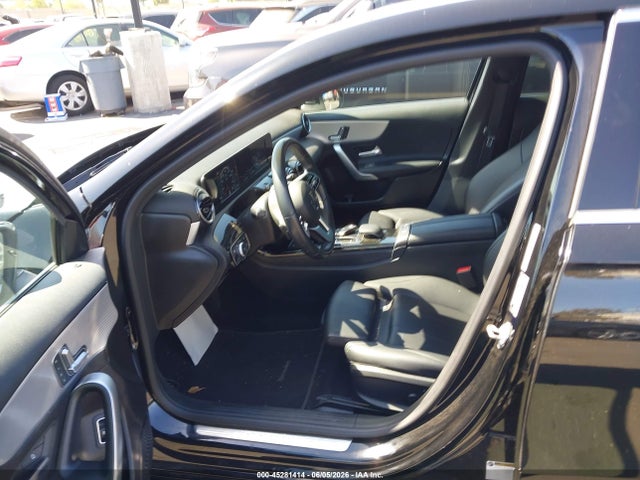 2019 Mercedes-benz A 220 მანქანა იყიდება აუქციონზე, vin: WDD3G4EB5KW017294, აუქციონის ნომერი: 45281414