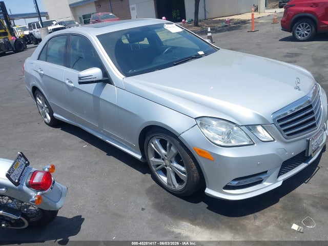 45281417 :رقم المزاد ، WDDHF5KB3DA676526 vin ، 2013 Mercedes-benz E 350 مزاد بيع