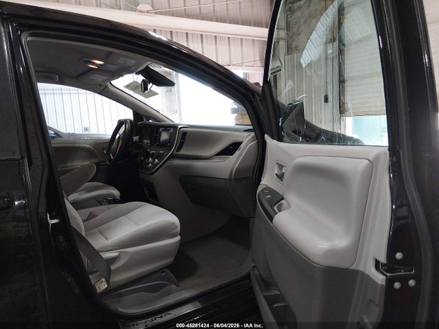 5TDKZ3DC3LS052132 Toyota Sienna Le 8-passenger