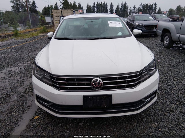 45281426 :رقم المزاد ، 1VWBT7A33HC079169 vin ، 2017 Volkswagen Passat 1.8t Se مزاد بيع