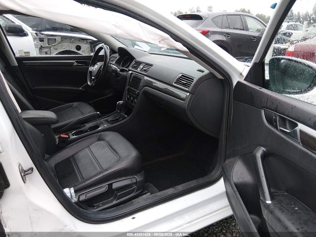 45281426 :رقم المزاد ، 1VWBT7A33HC079169 vin ، 2017 Volkswagen Passat 1.8t Se مزاد بيع