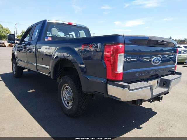 Ford F-250 Xl 2018 1FT7X2B66JEC48748 Image 3