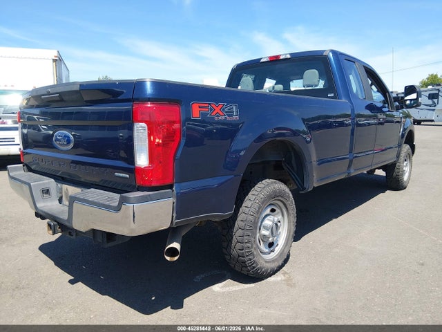 Ford F-250 Xl 2018 1FT7X2B66JEC48748 Image 4
