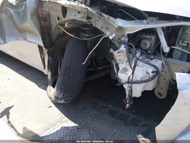 Toyota COROLLA L 2016 5YFBURHE6GP567881 Image 18
