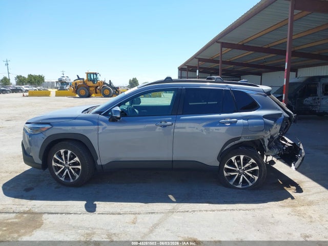 Toyota Corolla Cross Xle 2022 7MUDAAAG0NV033199 Image 14