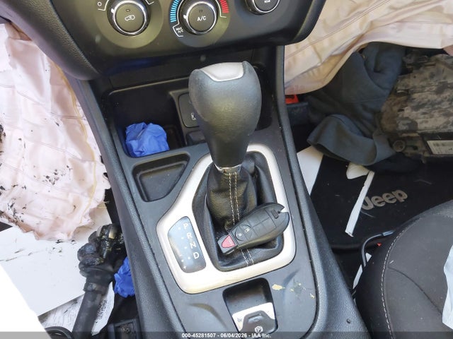 1C4PJLAB7GW158789 Jeep Cherokee Sport