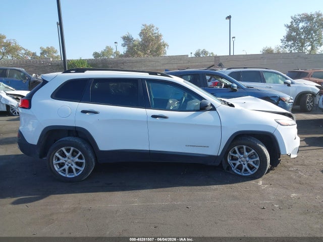 1C4PJLAB7GW158789 Jeep Cherokee Sport