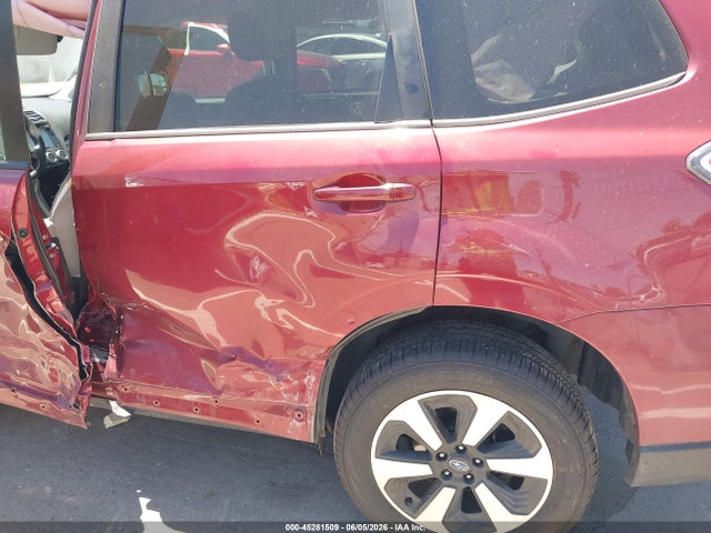 Subaru Forester 2.5i Premium 2018 JF2SJAGC5JH589501 Image 13