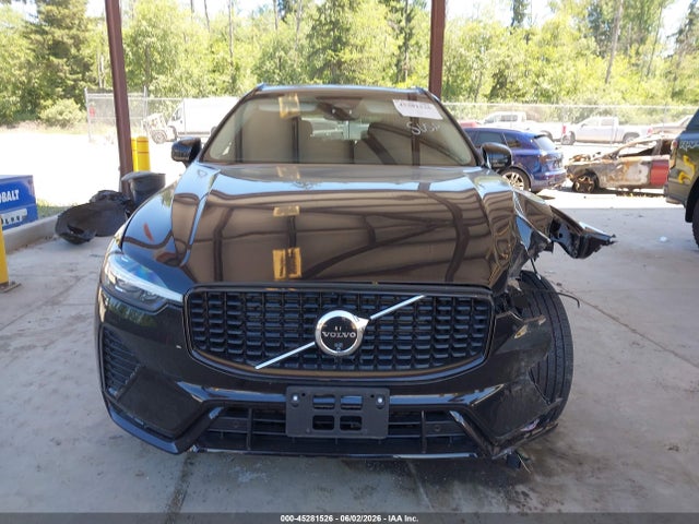 Volvo Xc60 B5 Plus Dark Theme 2024 YV4L12RL0R1855997 Image 12