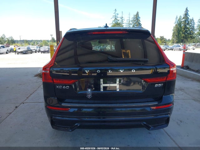 Volvo Xc60 B5 Plus Dark Theme 2024 YV4L12RL0R1855997 Image 16