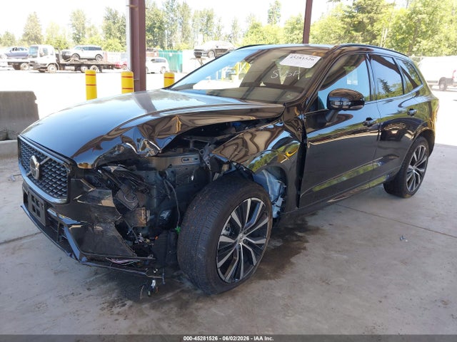 Volvo Xc60 B5 Plus Dark Theme 2024 YV4L12RL0R1855997 Image 2