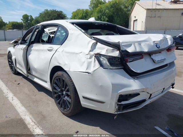 BMW 740 I 2022 WBA7T2C06NCJ08509 Image 3