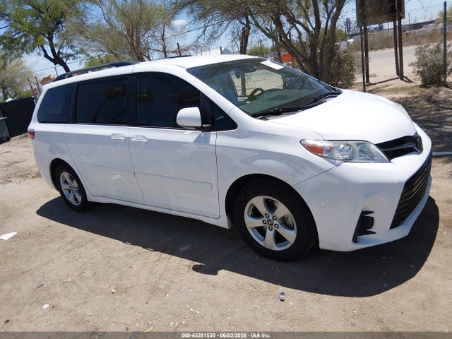 Toyota SIENNA LE 2020 5TDKZ3DC6LS049984 Image 12