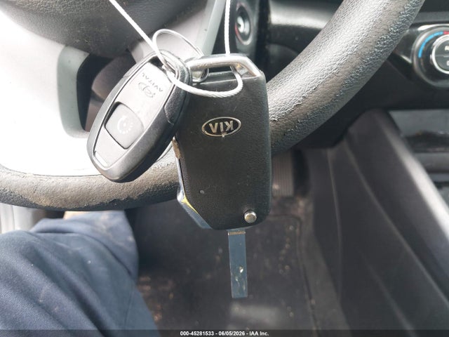 45281533 :رقم المزاد ، 3KPF24AD4KE055817 vin ، 2019 Kia Forte Lxs مزاد بيع