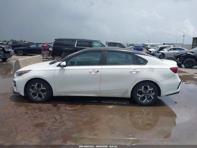 45281533 :رقم المزاد ، 3KPF24AD4KE055817 vin ، 2019 Kia Forte Lxs مزاد بيع