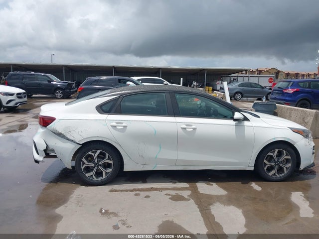 45281533 :رقم المزاد ، 3KPF24AD4KE055817 vin ، 2019 Kia Forte Lxs مزاد بيع