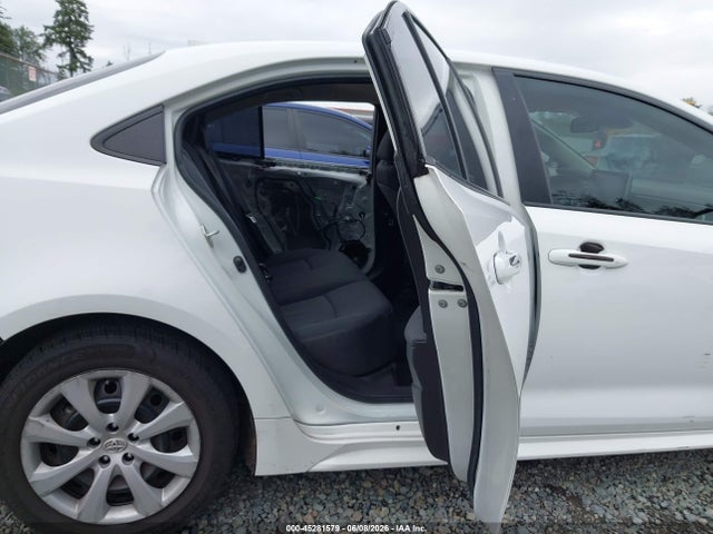 45281579 :رقم المزاد ، 5YFEPRAE1LP142416 vin ، 2020 Toyota Corolla Le مزاد بيع
