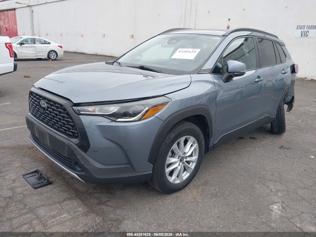 Toyota Corolla Cross Le 2023 7MUCAAAG3PV045314 Image 2