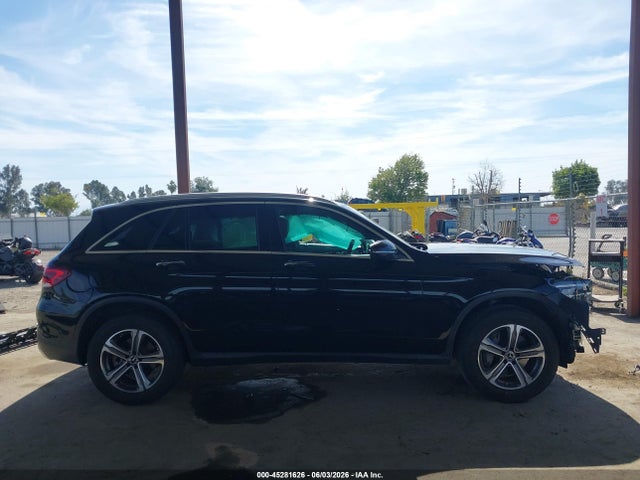 45281626 :رقم المزاد ، W1N0G8DB9MV267760 vin ، 2021 Mercedes-benz Glc 300 Suv مزاد بيع