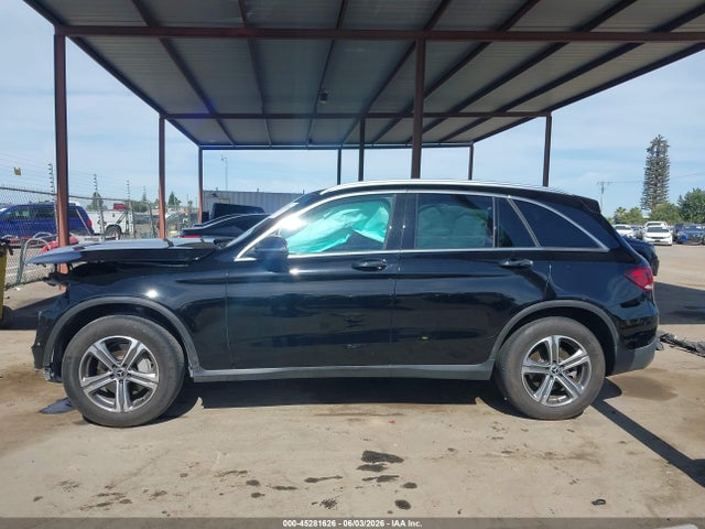 45281626 :رقم المزاد ، W1N0G8DB9MV267760 vin ، 2021 Mercedes-benz Glc 300 Suv مزاد بيع