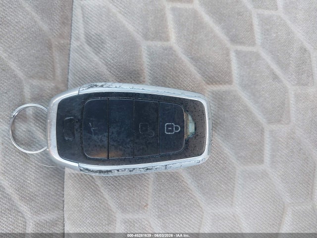 Продажа на аукционе авто 2019 Chevrolet Equinox Lt, vin: 2GNAXUEV9K6173786, номер лота: 45281639