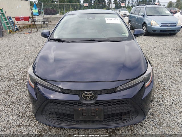 45281642 :رقم المزاد ، JTDEPRAE3LJ062233 vin ، 2020 Toyota Corolla Le مزاد بيع